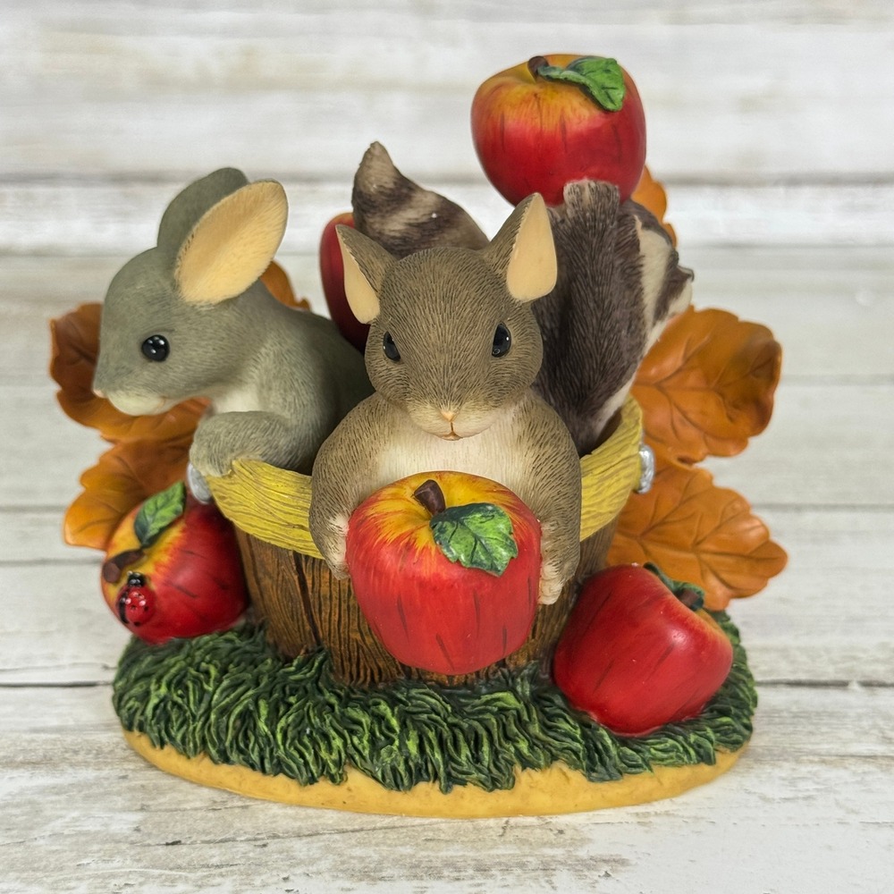 Fitz and Floyd Charming Tails Friends Are A Bushel Of Fun Figurine 85/505‎ Boxed